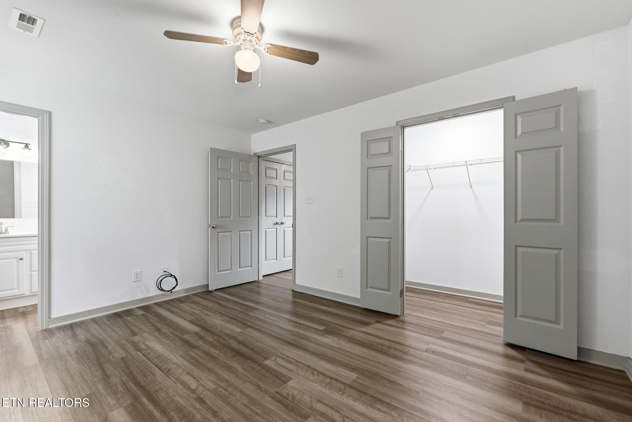 219 Offutt Road Clinton, TN 37716 - Photo 16 of 24 16-web-or-mls-DSC_0895