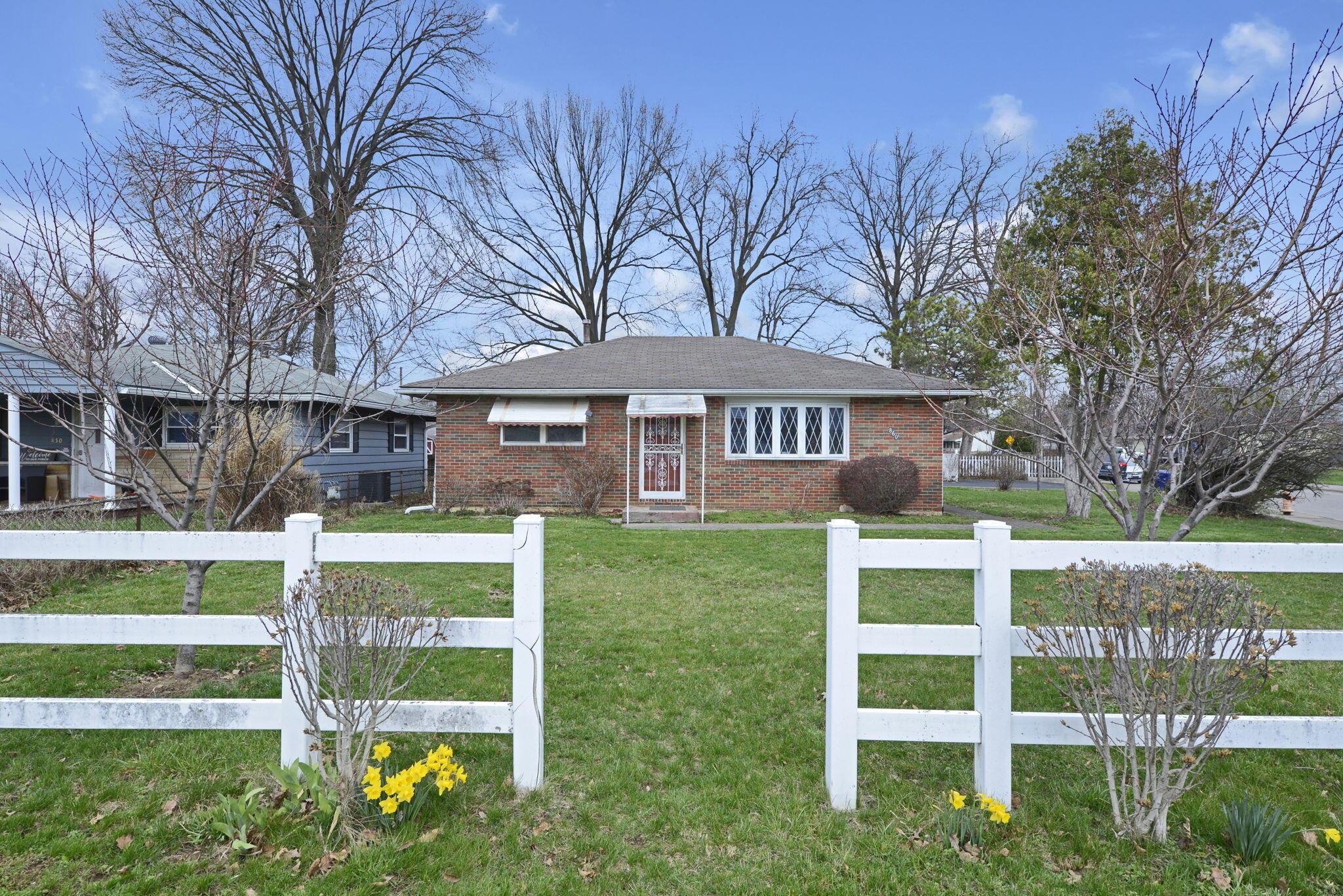 860 Basswood Road Columbus, OH 43207 - Photo 5 of 35 5-web-or-mls-860-basswood-rd