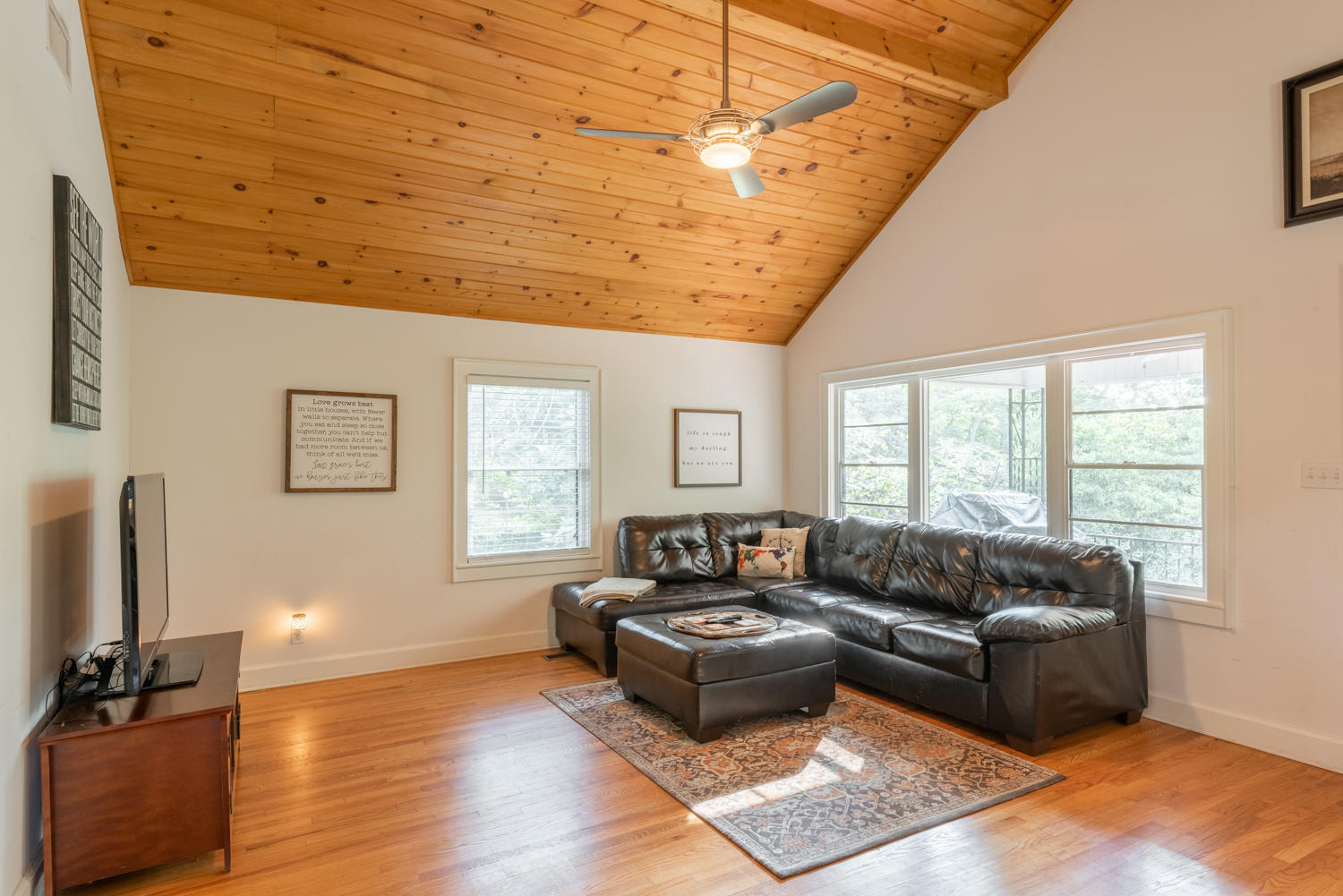 6928 Glover Road Chattanooga, TN 37416 - Photo 16 of 25 6928_Glover_Rd_10