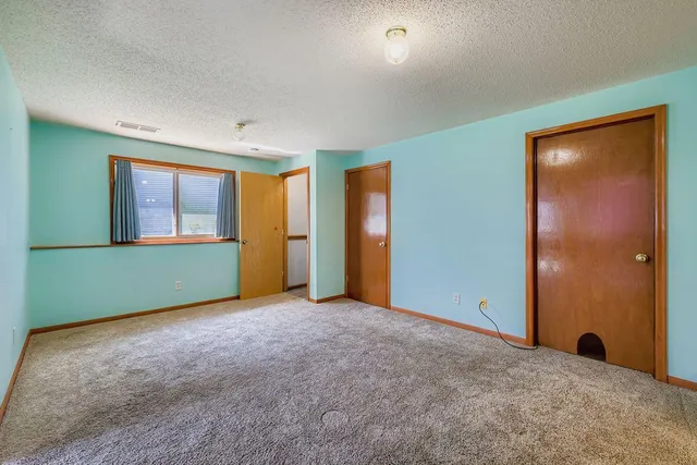 $299,900 | 25659 Forest Blvd Court, Wyoming, MN 55092