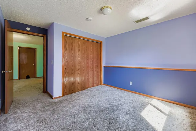 $299,900 | 25659 Forest Blvd Court, Wyoming, MN 55092