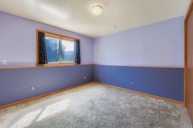 $299,900 | 25659 Forest Blvd Court, Wyoming, MN 55092