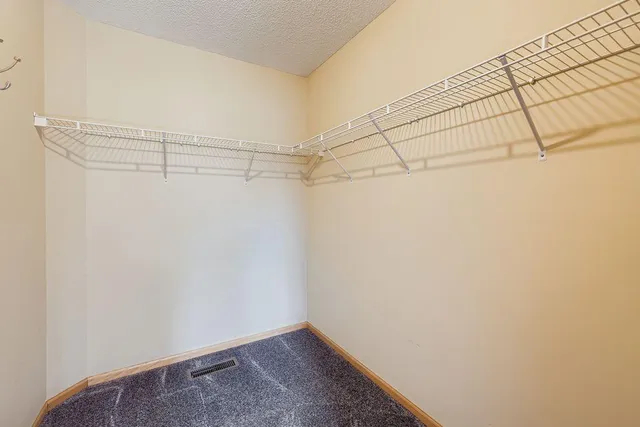 $299,900 | 25659 Forest Blvd Court, Wyoming, MN 55092