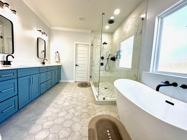 $824,995 | 335 Club House Drive East, Freeport, FL 32439