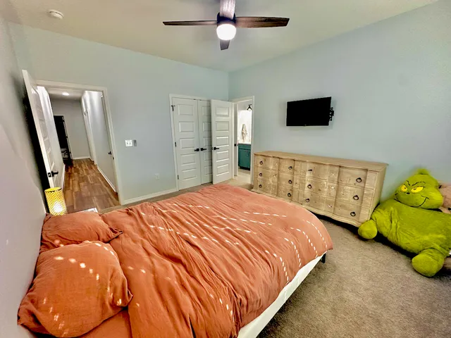 $824,995 | 335 Club House Drive East, Freeport, FL 32439