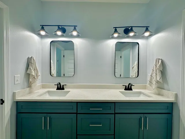 $824,995 | 335 Club House Drive East, Freeport, FL 32439