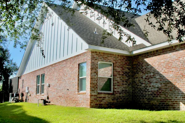 $835,000 | 335 Club House Drive East, Freeport, FL 32439