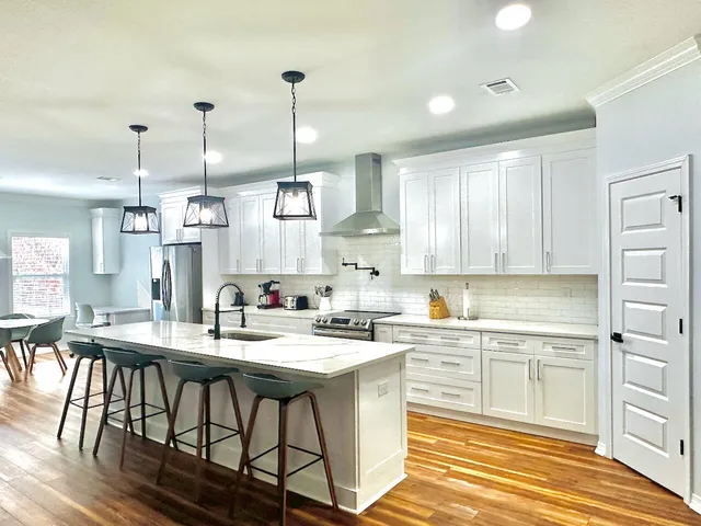 $824,995 | 335 Club House Drive East, Freeport, FL 32439