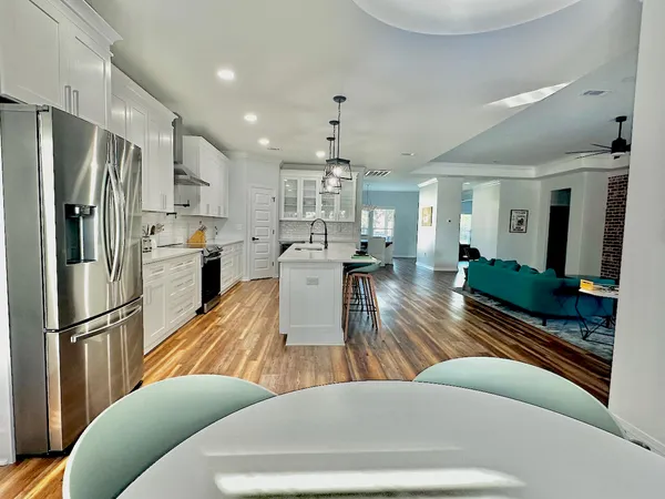 $835,000 | 335 Club House Drive East, Freeport, FL 32439