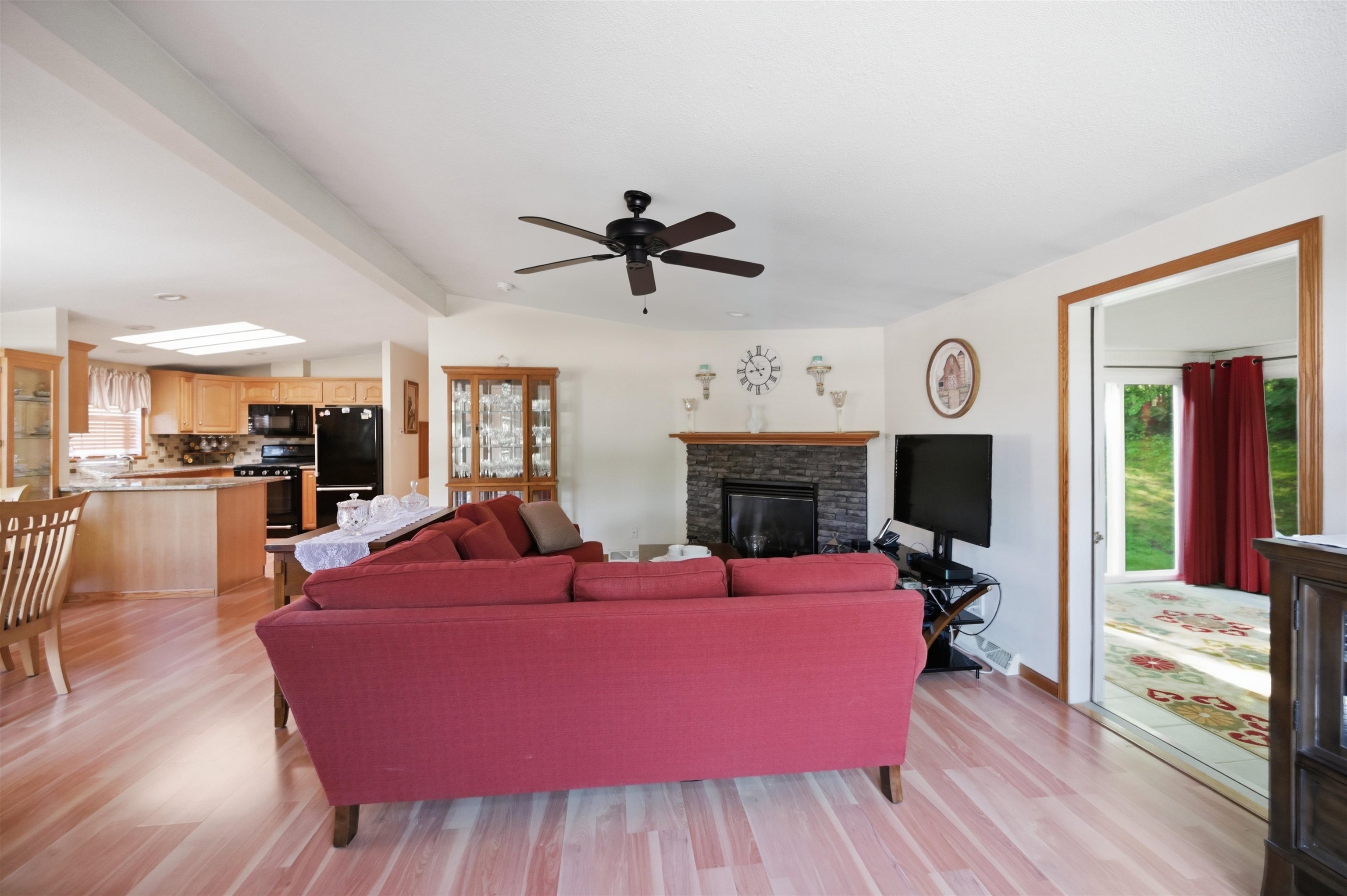 21 Mill Pine Road Sandown, NH 03873 - Photo 6 of 42 Gallery Image 6