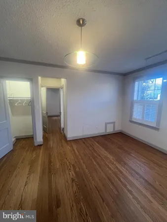 $2,350 | 715 South Washington Street, Unit C32, Alexandria, VA 22314