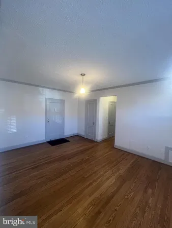 $2,350 | 715 South Washington Street, Unit C32, Alexandria, VA 22314