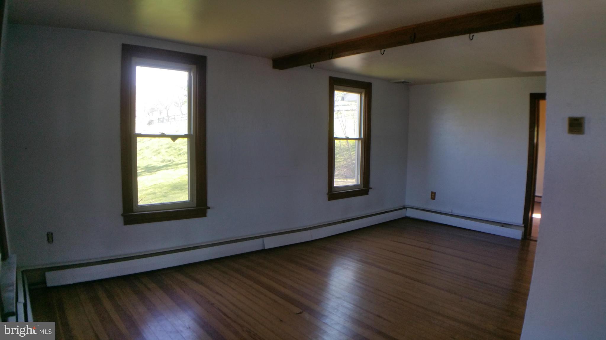 6311 Clevelandtown Road Boonsboro, MD 21713 - Photo 4 of 30 Living Room