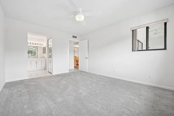 $240,000 | 15450 Pembridge Avenue, Unit 192, Delray Beach, FL 33484