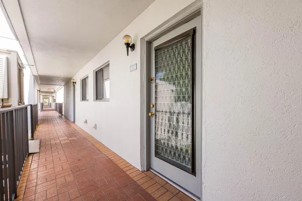 $240,000 | 15450 Pembridge Avenue, Unit 192, Delray Beach, FL 33484