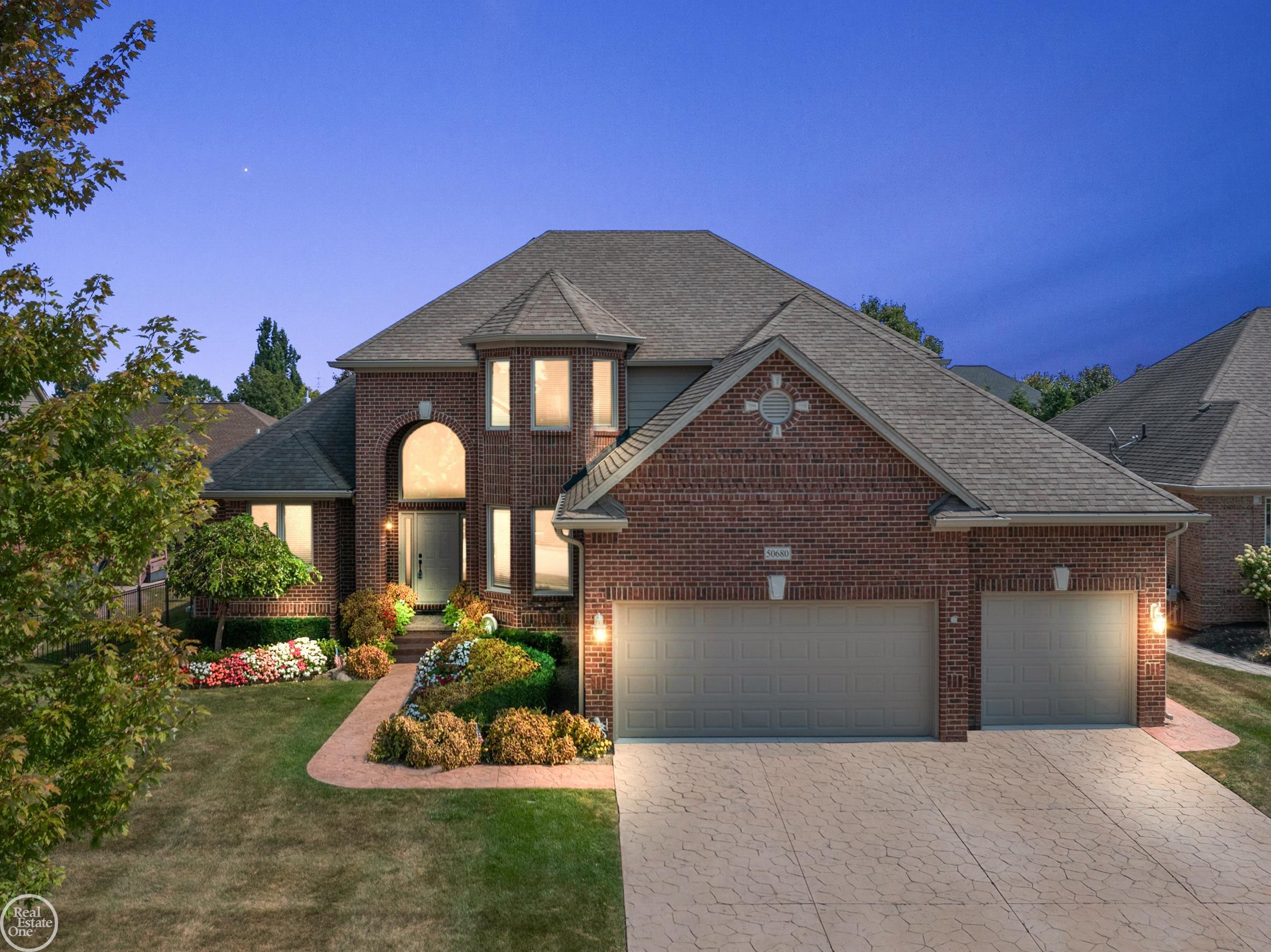 50680 Nesting Ridge Drive Macomb, MI 48044 - Photo 1 of 38 50155536-ea726506-804a-4b08-9eec-2a7ef365fe72.JPG