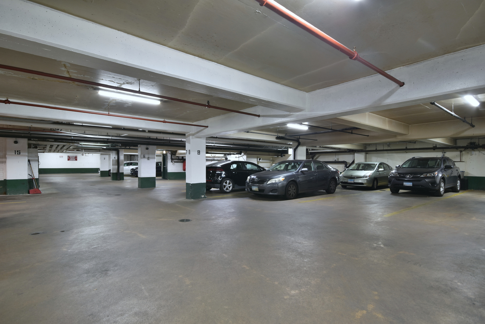 6118 North Sheridan Road, Unit 406 Chicago, IL 60660 - Photo 26 of 26 a view of parking space with parked cars