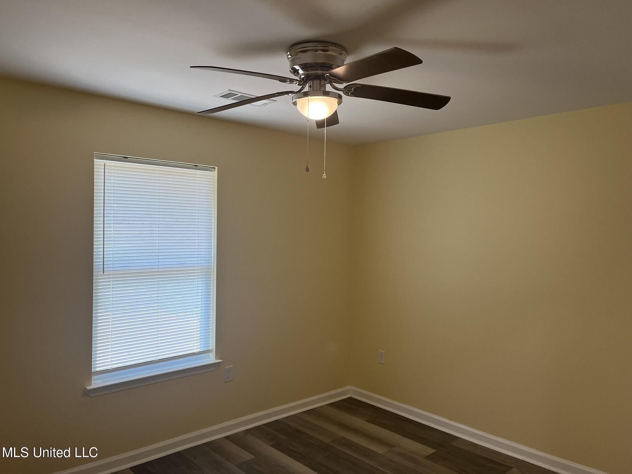 108 Homestead Lane Coldwater, MS 38618 - Photo 9 of 15 IMG_2699