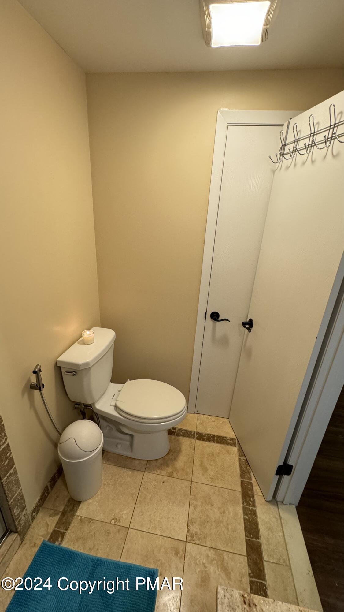 11 Fern Path Road Stroudsburg, PA 18360 - Photo 20 of 29 Primary bath