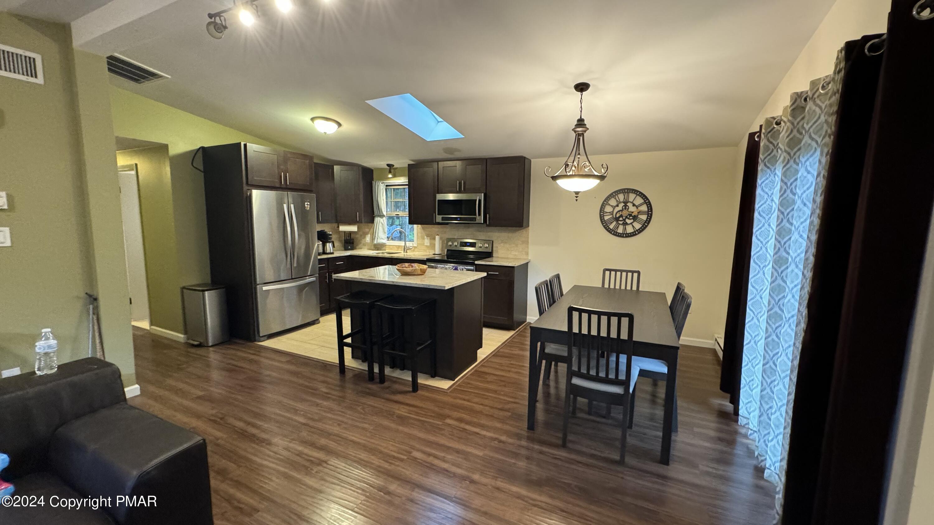 11 Fern Path Road Stroudsburg, PA 18360 - Photo 10 of 29 View