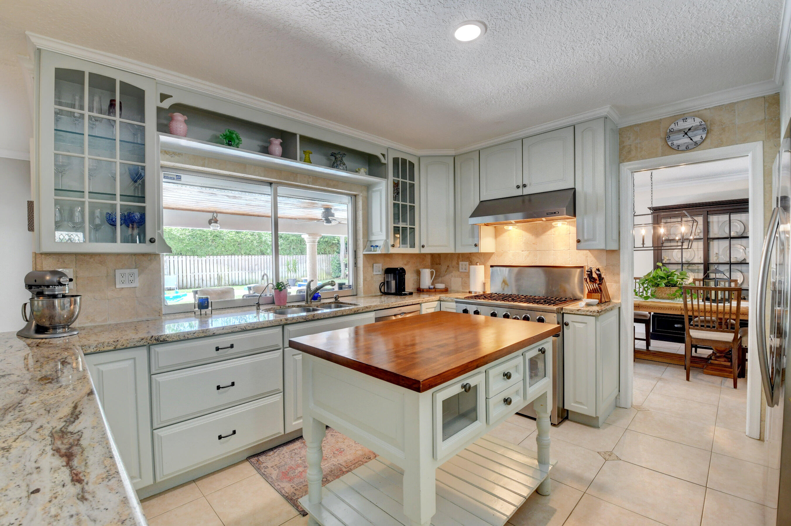 1560 Southwest 8th Avenue Boca Raton, FL 33486 - Photo 5 of 26 Kitchen