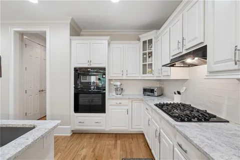 $1,095,000 | 2404 Loxford Lane, Alpharetta, GA 30009