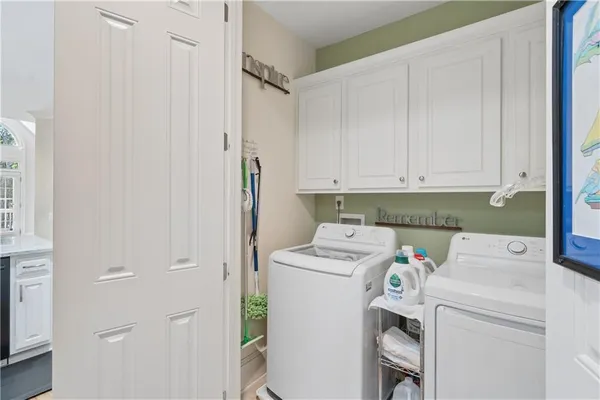 $1,095,000 | 2404 Loxford Lane, Alpharetta, GA 30009