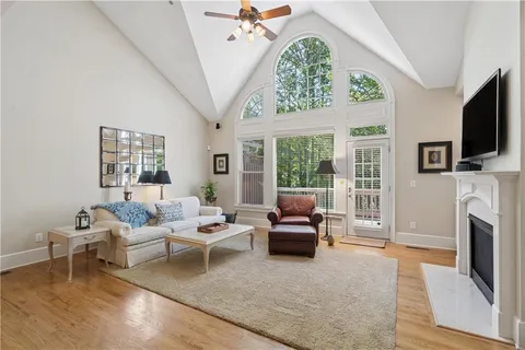 $1,095,000 | 2404 Loxford Lane, Alpharetta, GA 30009