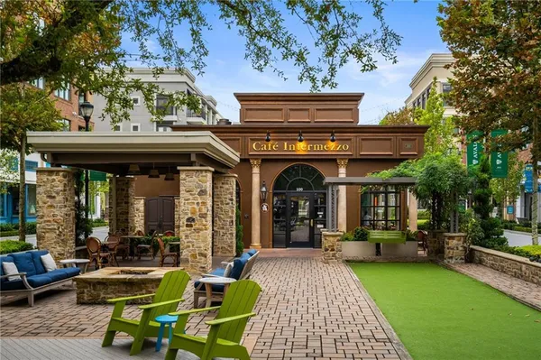 $1,095,000 | 2404 Loxford Lane, Alpharetta, GA 30009