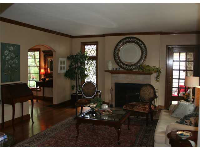2719 York Road Columbus, OH 43221 - Photo 3 of 25 Gallery Image 3