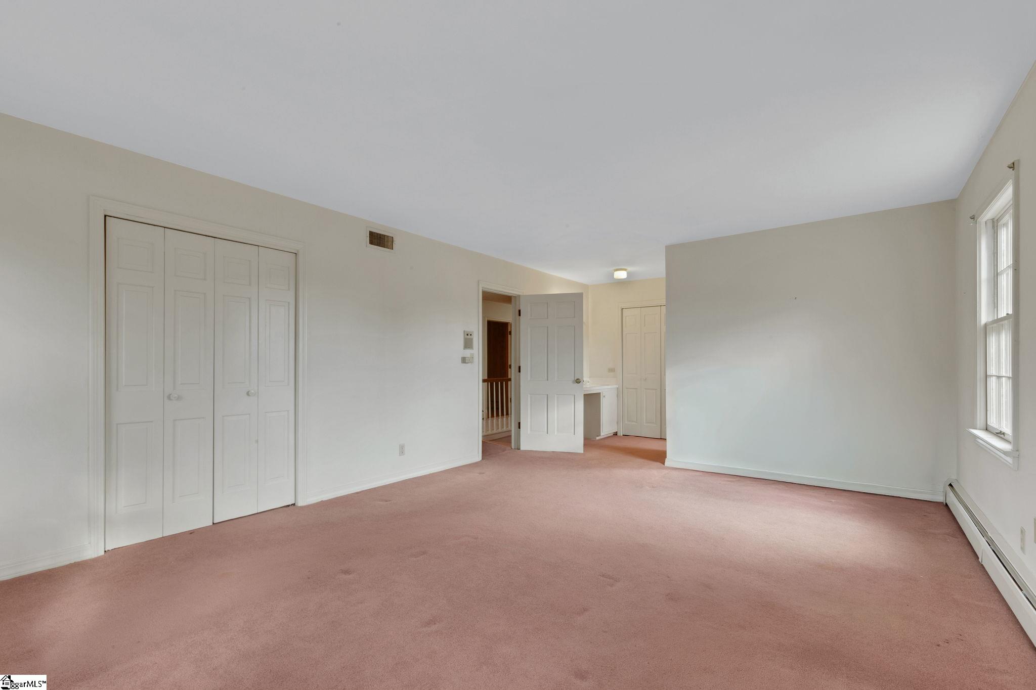 8 Roe Court Greenville, SC 29617 - Photo 23 of 35