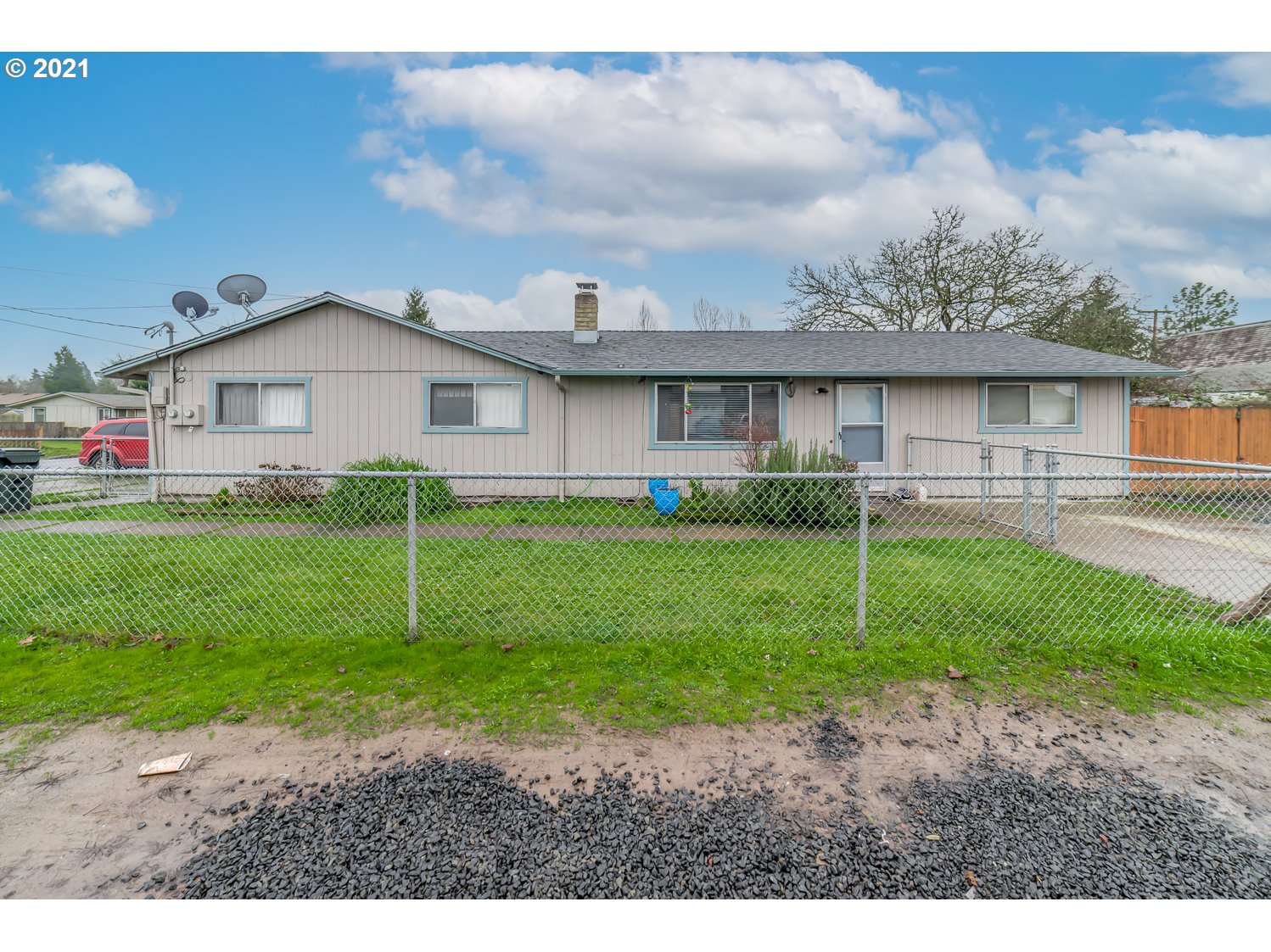 1 South 43rd Street Springfield, OR 97478 - Photo 1 of 31