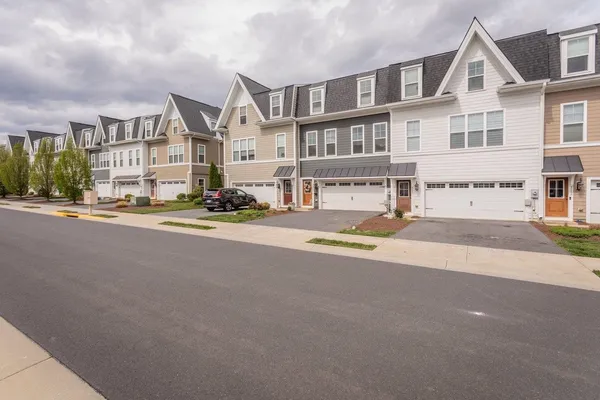 $399,900 | 3255 Charleston Boulevard, Harrisonburg, VA 22801