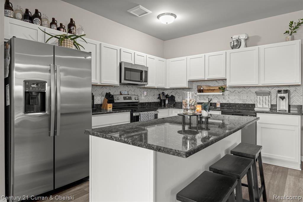 9781 Ridge Run Street, Unit 70 Howell, MI 48855 - Photo 10 of 42
