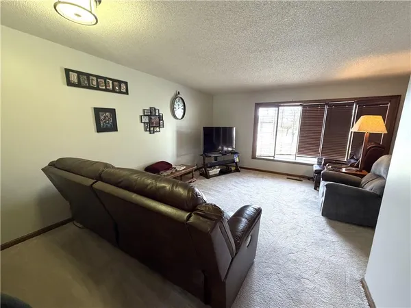 $275,000 | 805 Fairlane Drive, Chillicothe, MO 64601