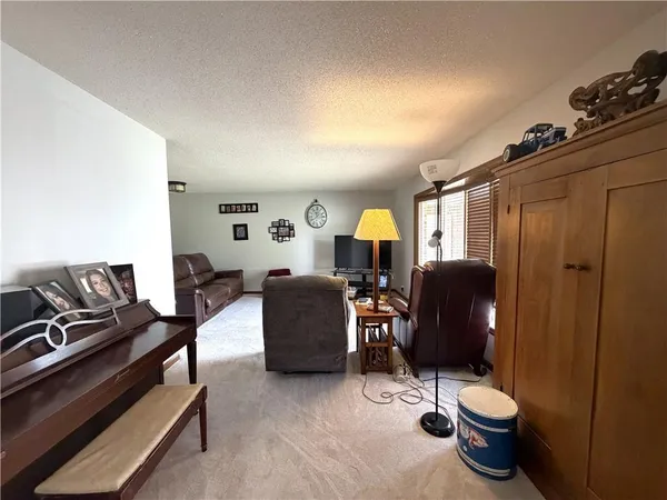 $275,000 | 805 Fairlane Drive, Chillicothe, MO 64601