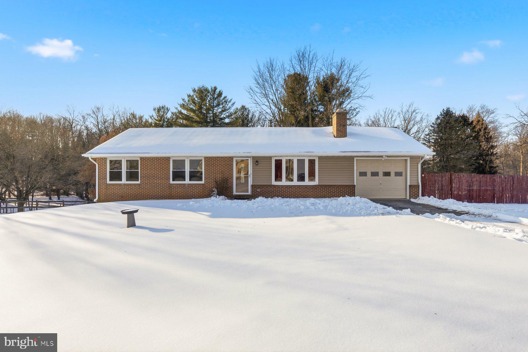 5884 Woodbine Road Woodbine, MD 21797 - Photo 2 of 36