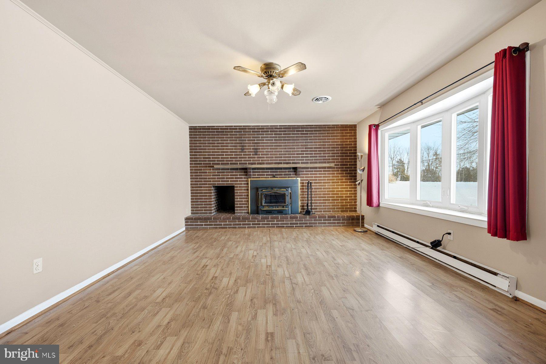 5884 Woodbine Road Woodbine, MD 21797 - Photo 5 of 36