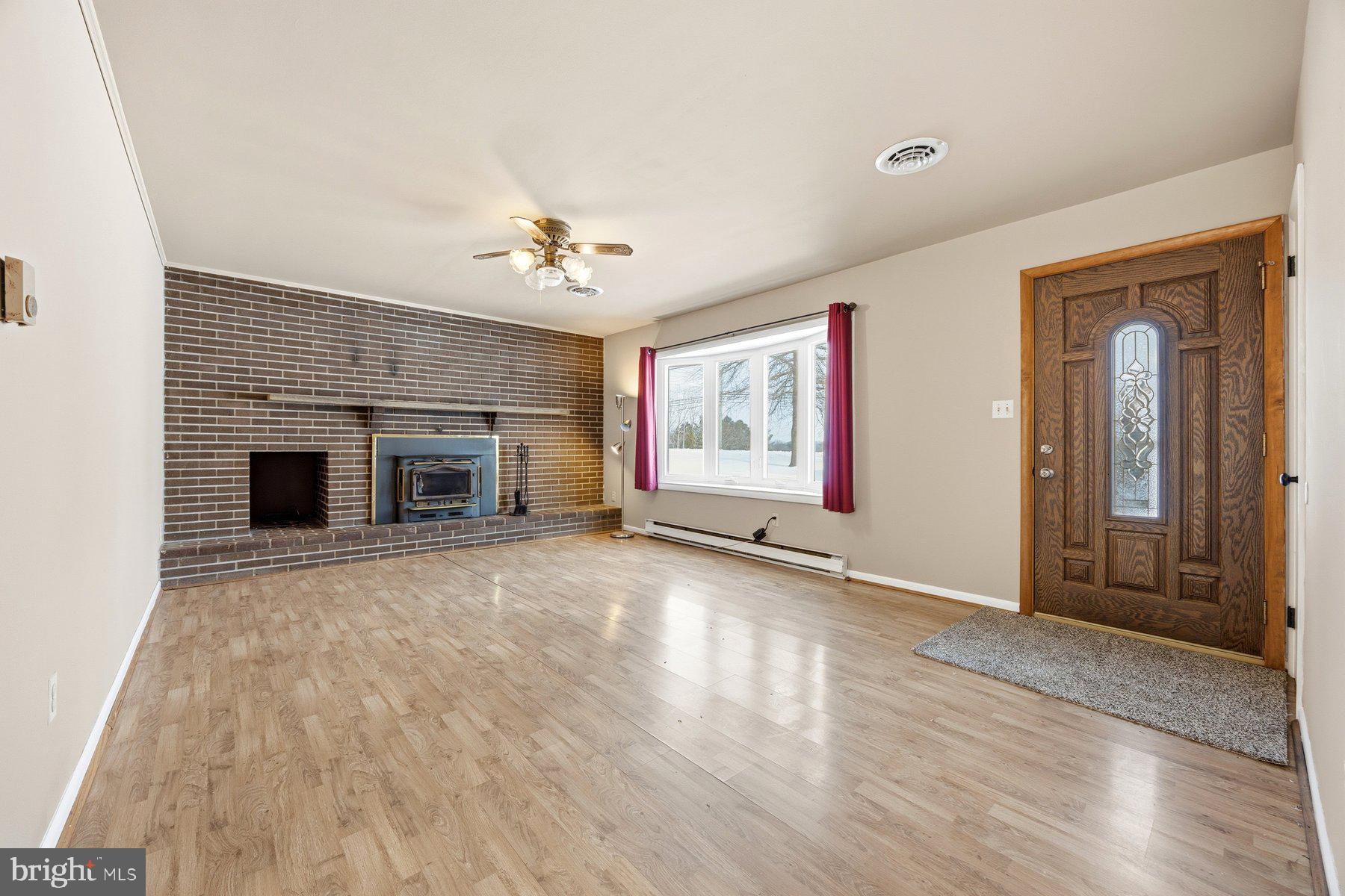 5884 Woodbine Road Woodbine, MD 21797 - Photo 6 of 36