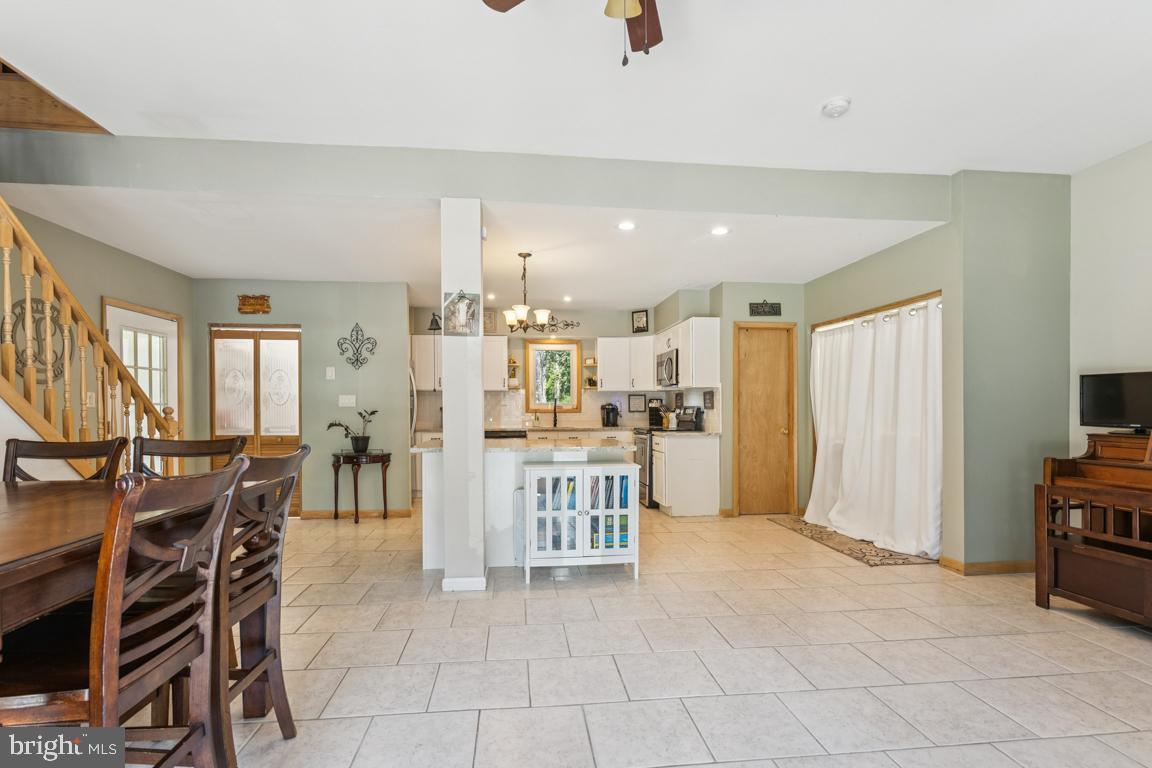 29 Panama Road Chatsworth, NJ 08019 - Photo 4 of 31 Blend of country charm and modern practicality