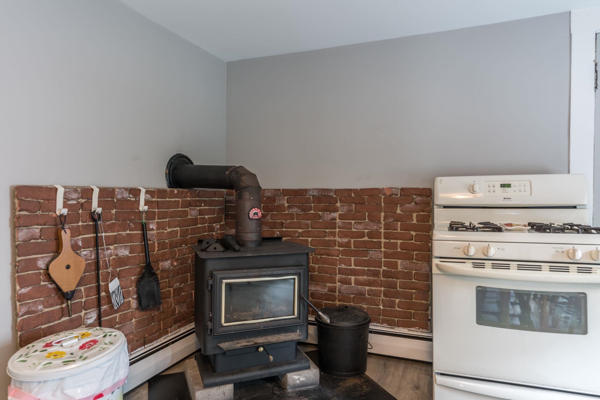 61 Duston Road Salem, NH 03079 - Photo 18 of 37