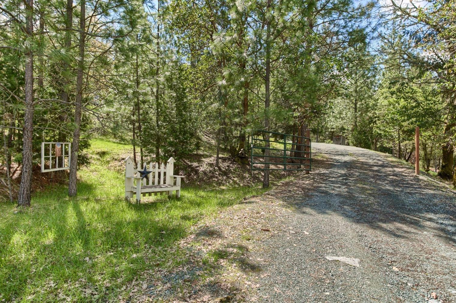 555 Keen Road Grants Pass, OR 97527 - Photo 33 of 35 Gated and Private!