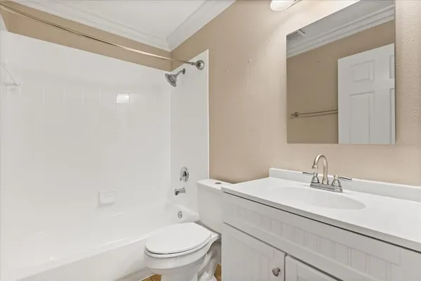 $290,000 | 2728 Bayview Drive, Eustis, FL 32726