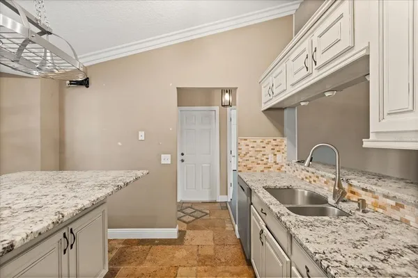 $290,000 | 2728 Bayview Drive, Eustis, FL 32726