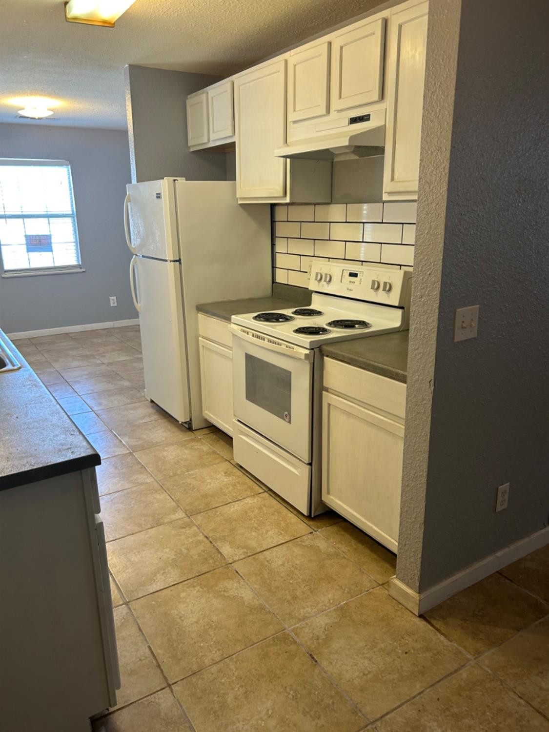 711 West 28th Plainview, TX 79072 - Photo 3 of 19 Photo 3