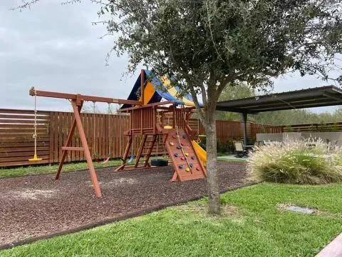 $1,350 | 2210 East 1st Street, Unit 12, Mission, TX 78572