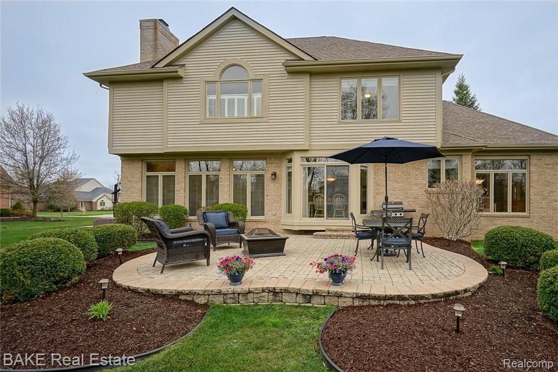 48222 Inveraray Road Canton, MI 48188 - Photo 36 of 39 Paver Patio