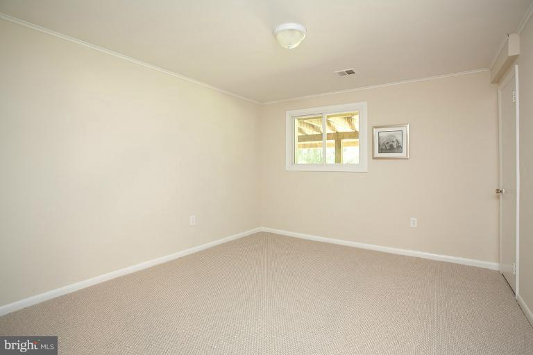 102 Hannes Street Silver Spring, MD 20901 - Photo 25 of 30 Bedroom
