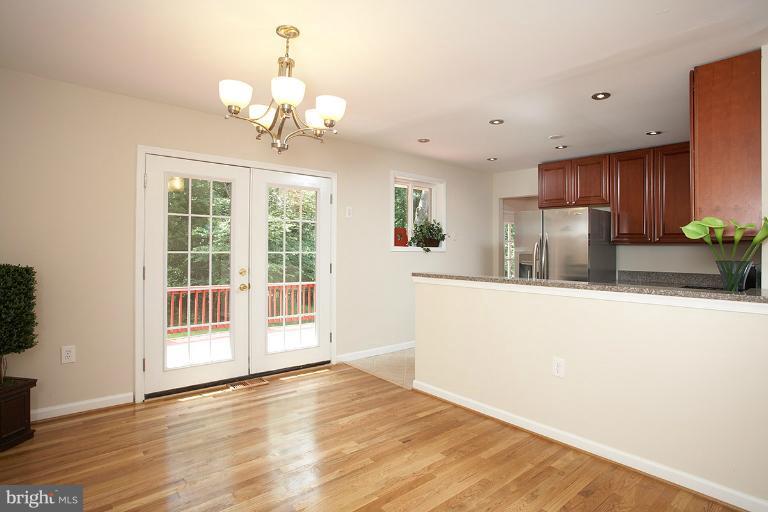 102 Hannes Street Silver Spring, MD 20901 - Photo 8 of 30 Kitchen