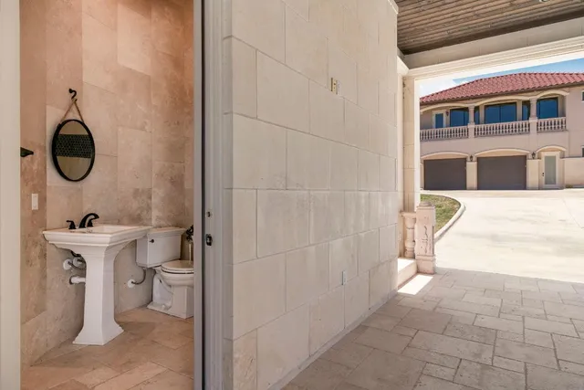 $3,500,000 | 17011 East Darleen Drive, Leander, TX 78641